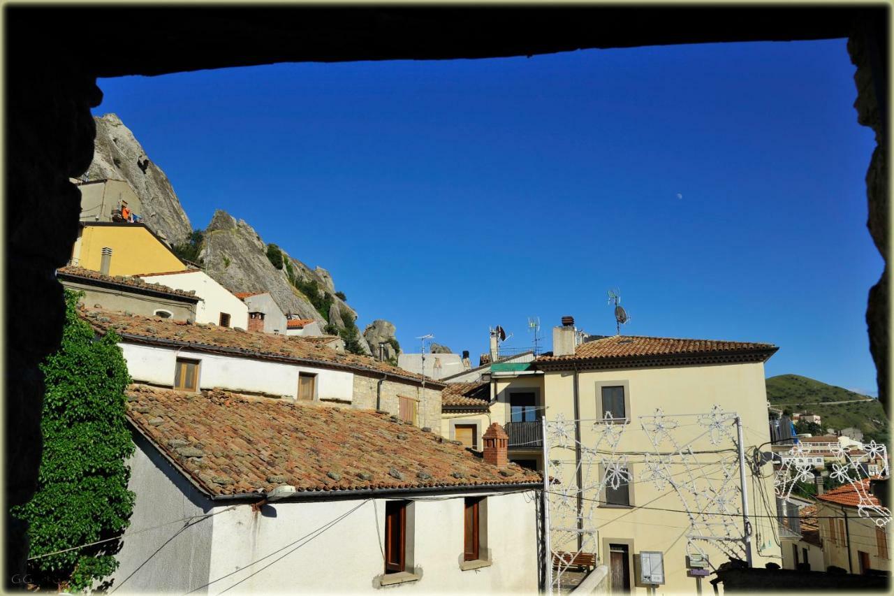 Il Palazzo Del Barone - Stanza Dei Maiorana Ξενοδοχείο Pietrapertosa Εξωτερικό φωτογραφία