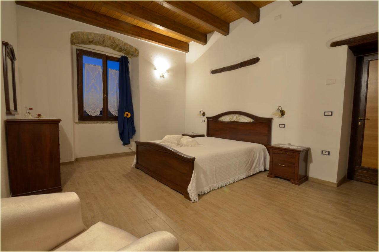 Il Palazzo Del Barone - Stanza Dei Maiorana Ξενοδοχείο Pietrapertosa Εξωτερικό φωτογραφία